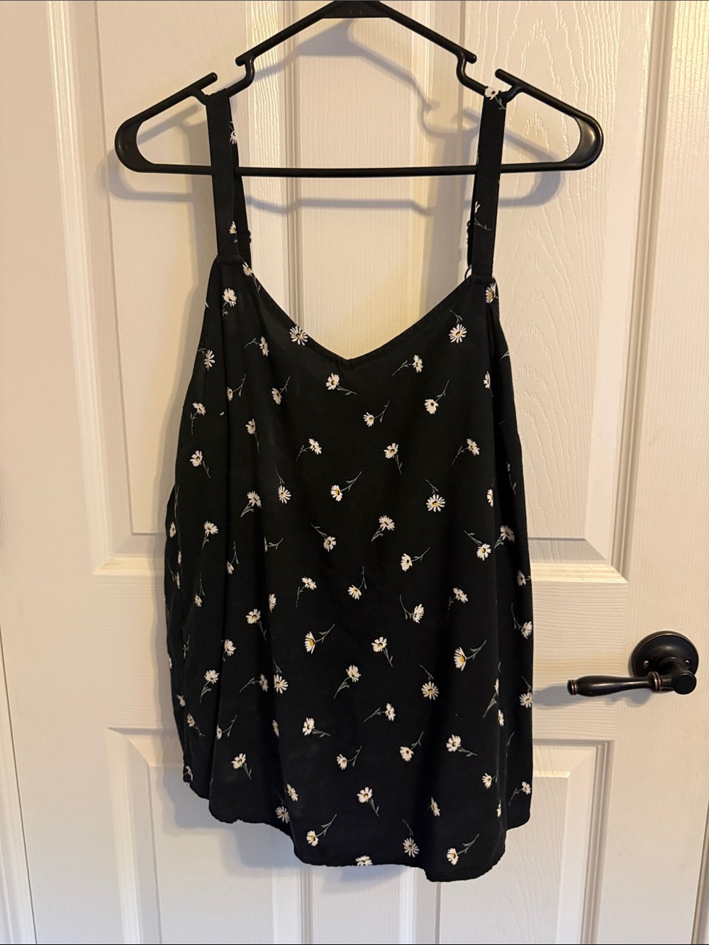 Torrid Black Daisy Floral Swing Cami Size 00 (M/L 10) Adjustable Straps